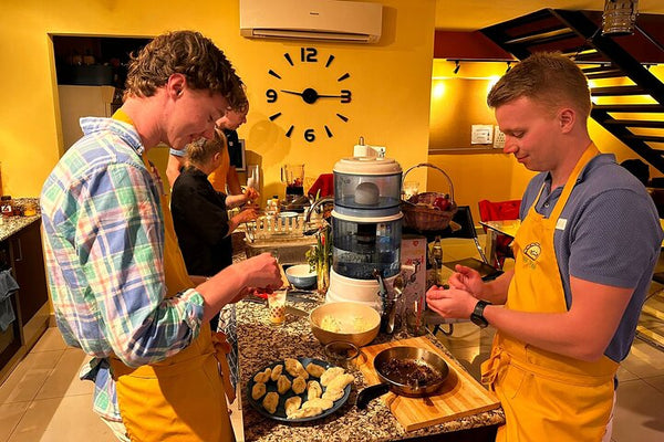 3-Hour Tasting Session with 32 Local Flavors in Panama City