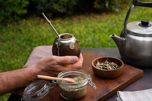 4 Authentic Cocktails and Bites Class in Buenos Aires