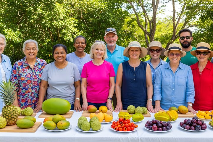Fruit Tasting Experience with +15 Exotics Flavors of Ecuador