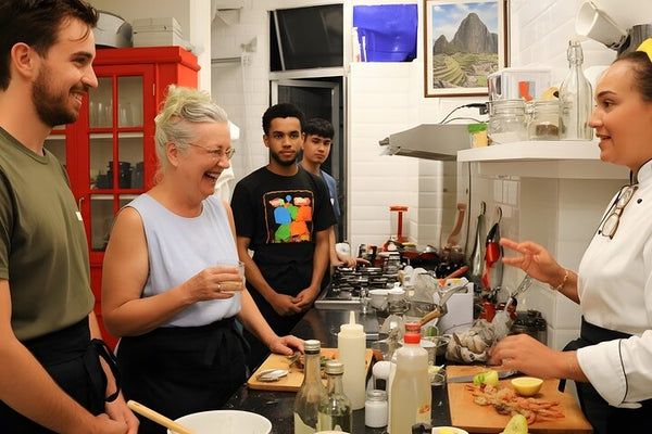 3h Tasting Session in Quito with 32 Local Foods & Drinks